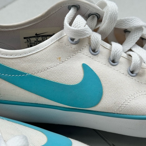 Nike sneakers - Picture 6 of 8